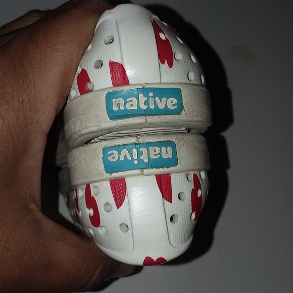 Native Shoes - Picture 5 of 7